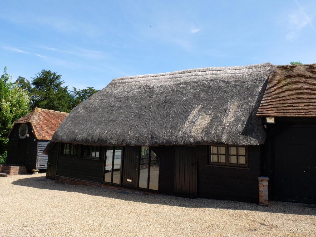 The Thatched Barn Villa Thame Exteriör bild